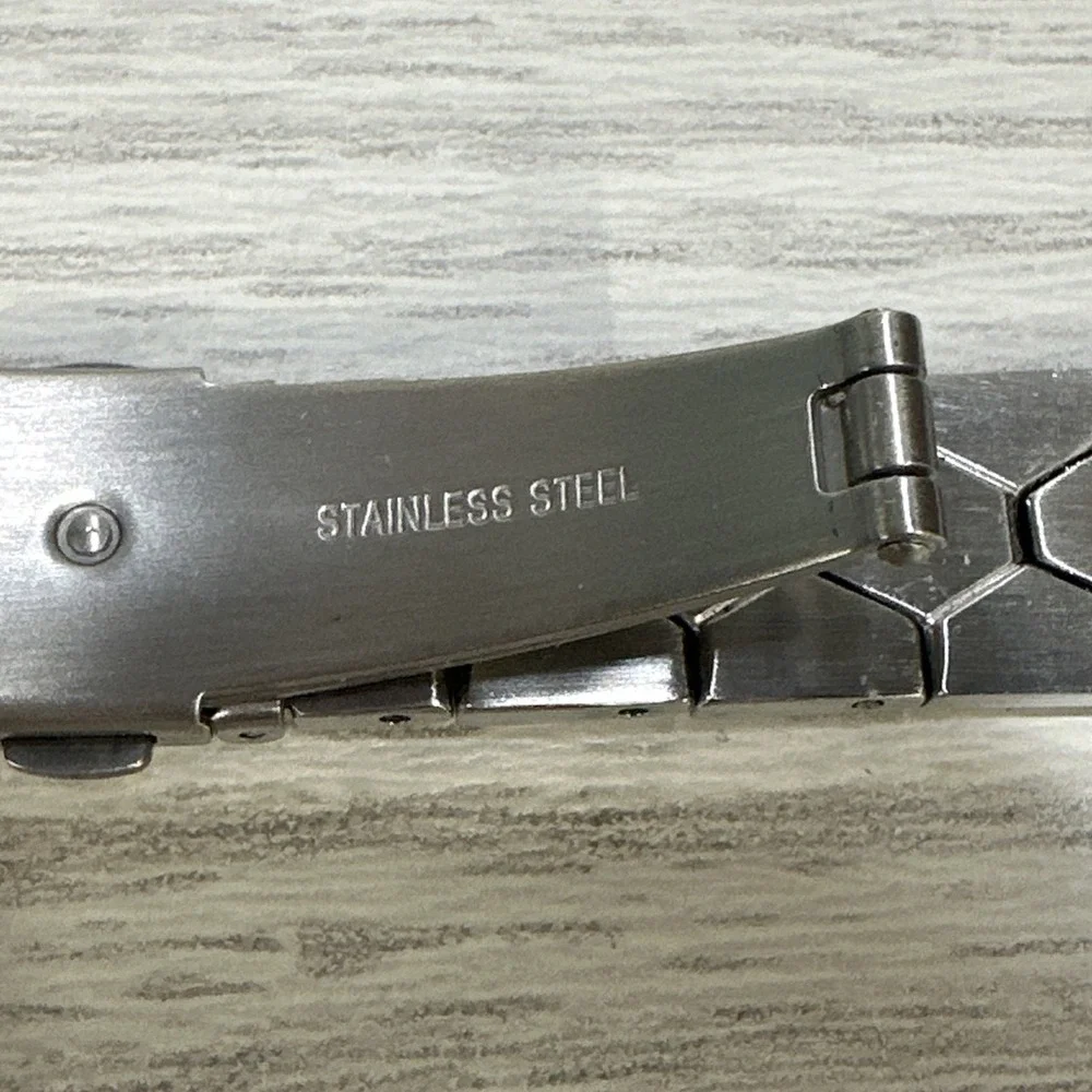 Apple Watch Band Stainless Steel Shiny Goldtone & Silvertone Pattern